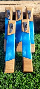 מזוזה מודרנית מעץ טבעי ואפוקסי – 18 ס"מ